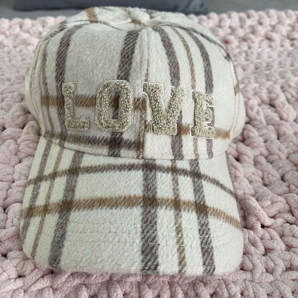 NWOT Venus flannel baseball hat
